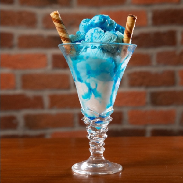 Rolling Smoke Bubblegum Sundae in Clydebank. 