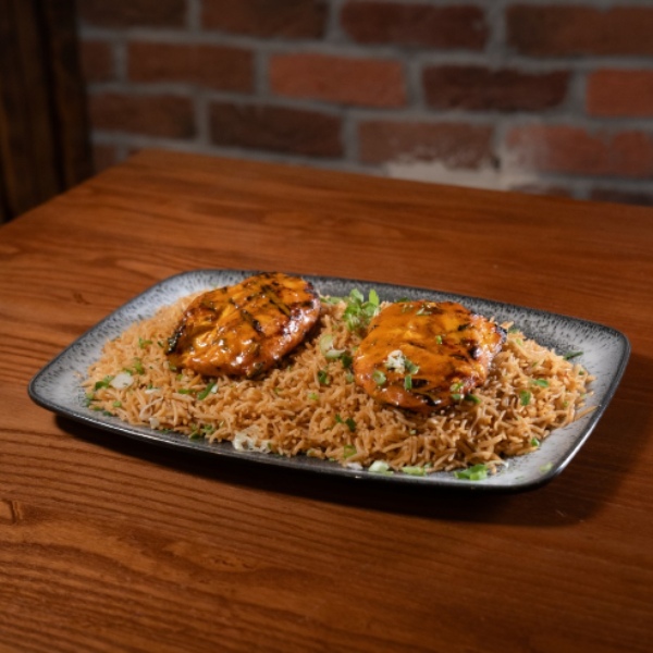 Rolling Smoke rice and chicken in Clydebank. 